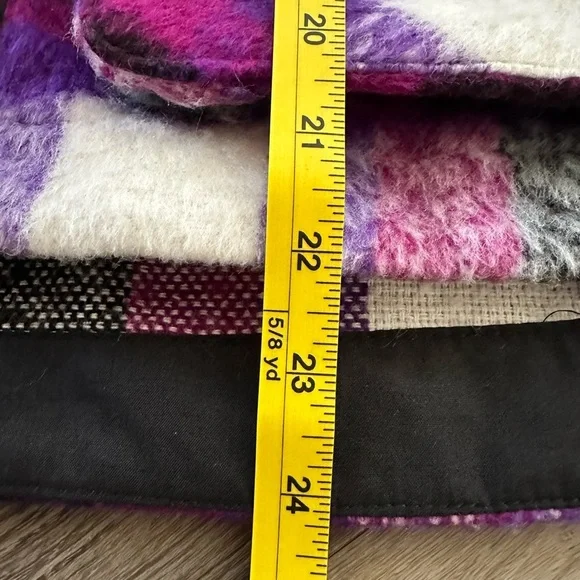 BLANKNYC BY THE FIREPLACE FELTED PLAID CROP SHACKET - Picture 8 of 8